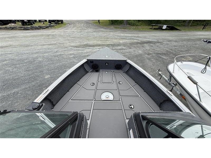 2026 Lund Boat Co 1775 Impact Xs Sport alt