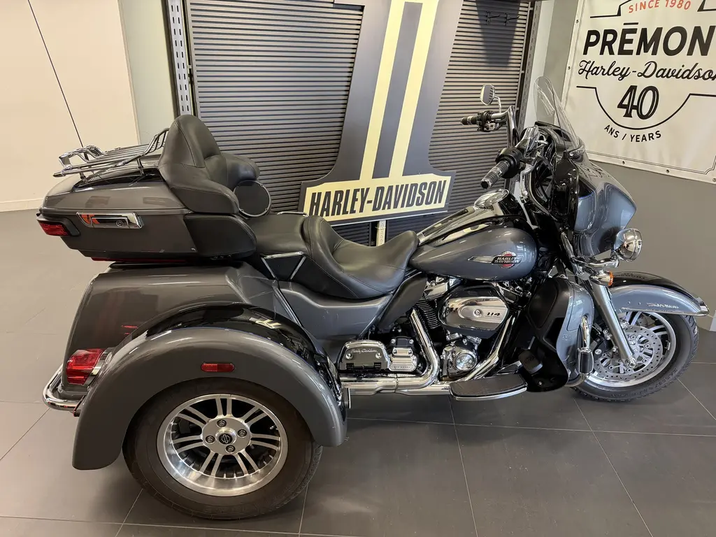 2022 Harley-Davidson FLHTCUTG Tri Glide UltraFLHTCUTG