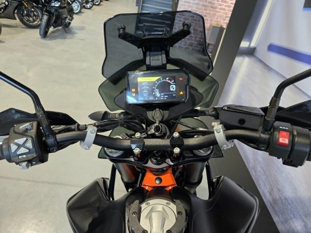 Ktm Adventure R 890 2021 alt