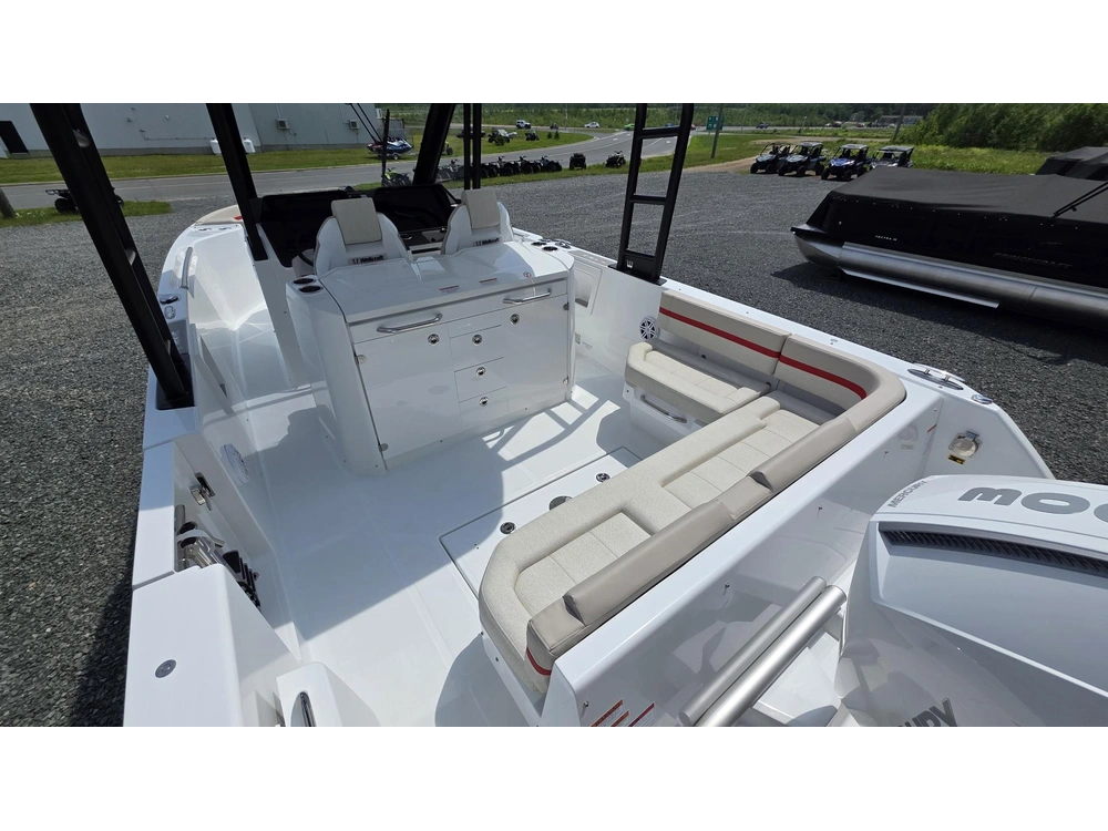 2026 Wellcraft 28 T-top alt