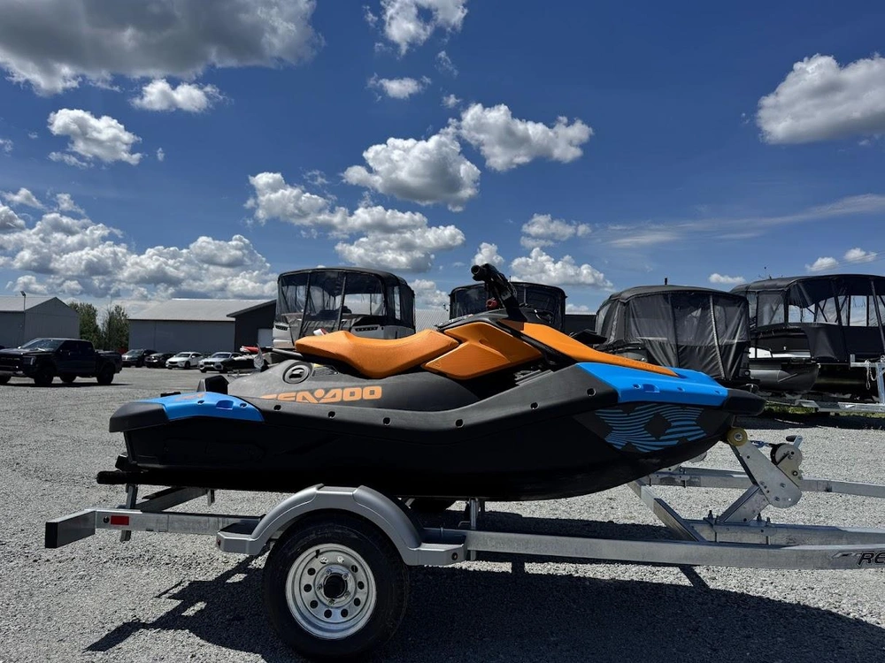 2026 Sea-doo Spark Trixx 1 Up alt