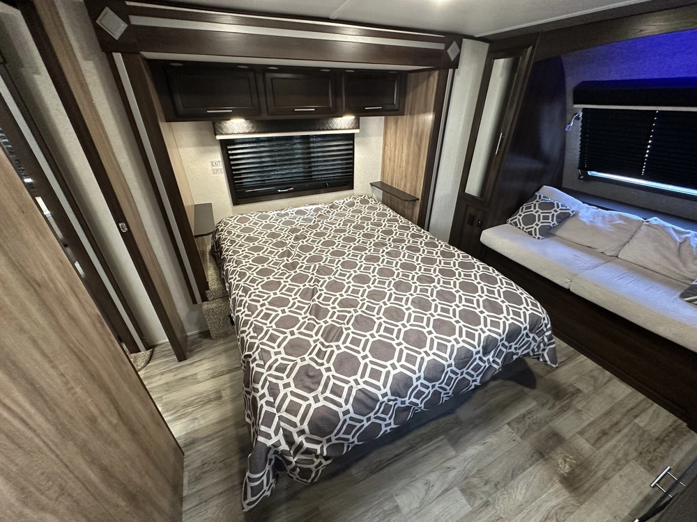 2019 Jayco White Hawk 32bhs alt