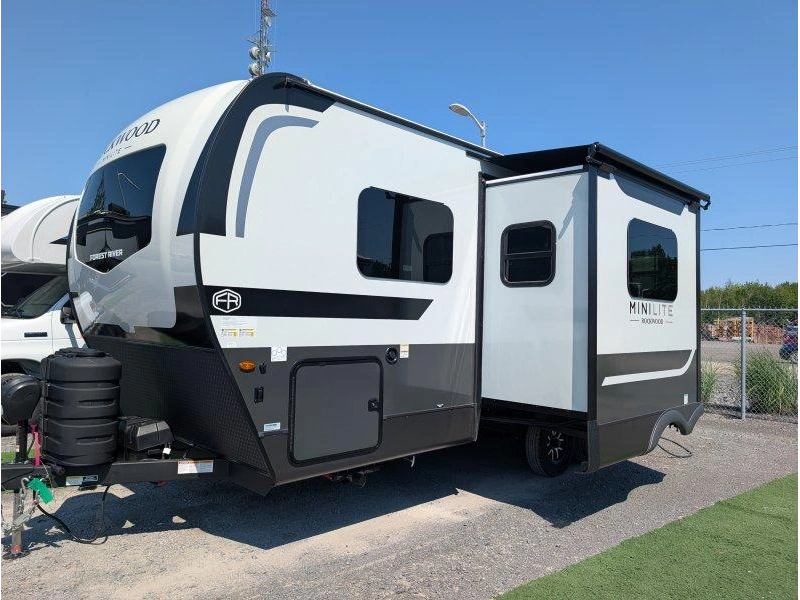 2026 Forest River Rockwood Mini Lite 2205s alt