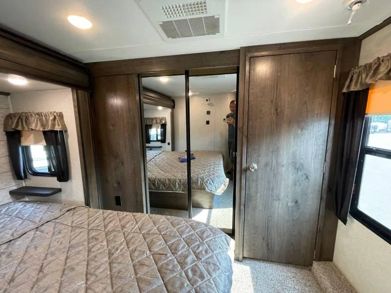 Keystone Rv Montana 310re 2019 alt