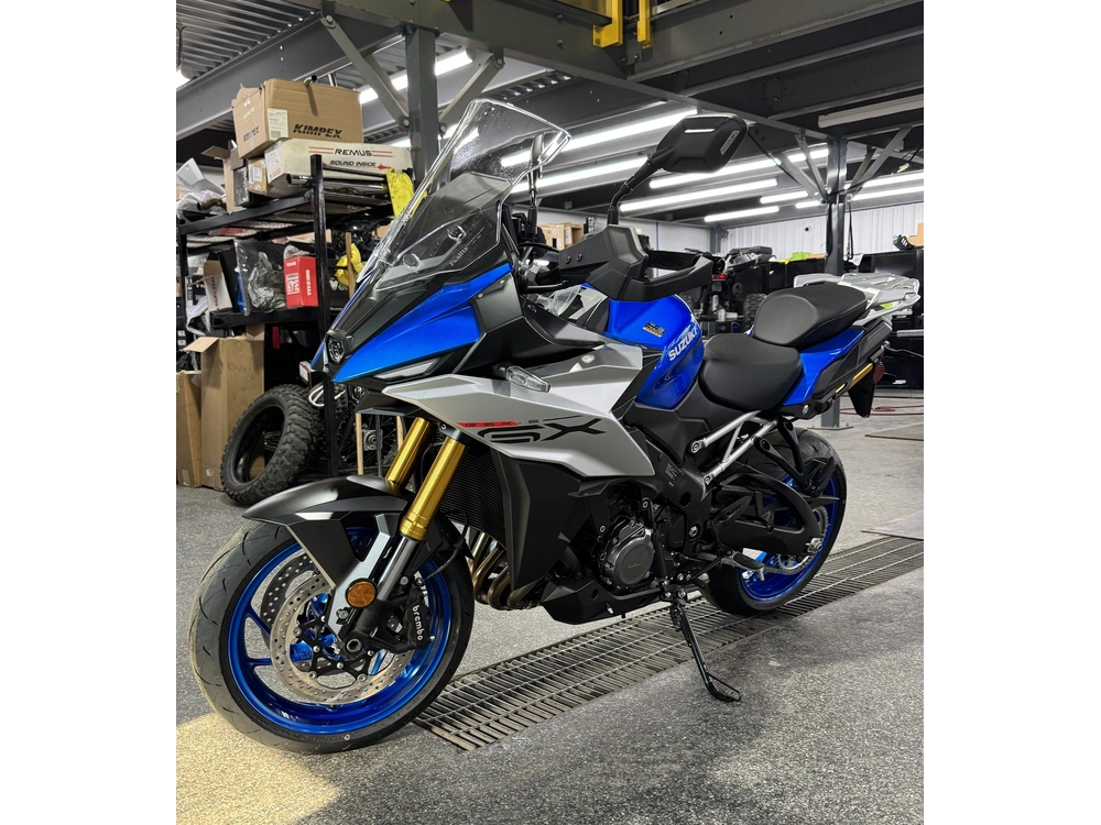 2025 Suzuki Gsx-s1000gxm5 alt