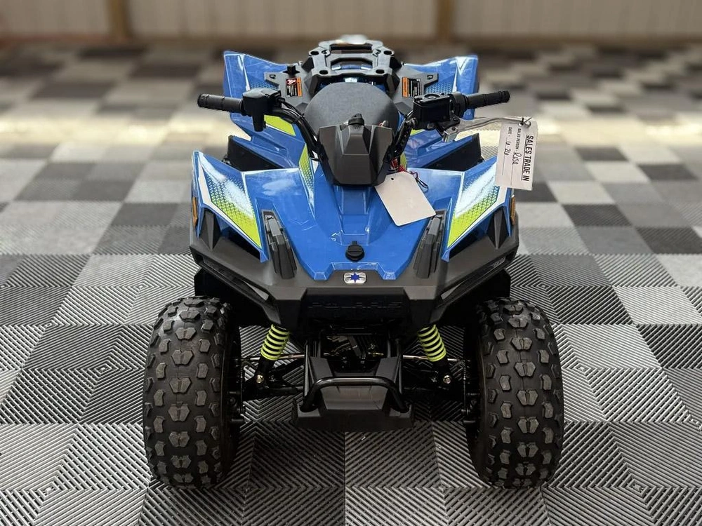 2025 Polaris Outlaw 70 Efi - Velocity Blue / Lifted Lime alt