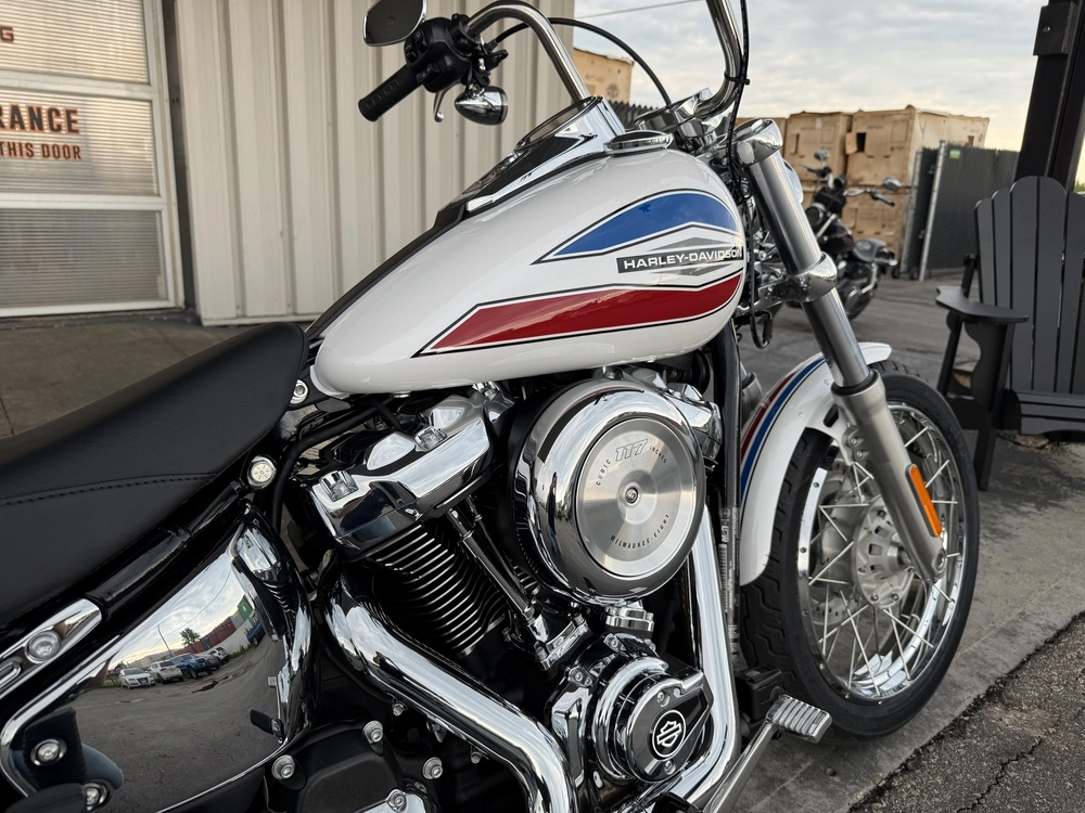 2026 Harley-davidson Super Glide alt