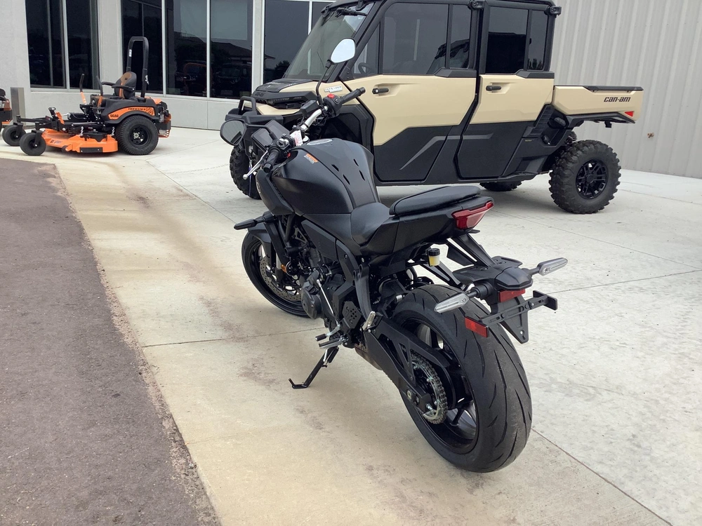 2026 Yamaha Mt07 alt