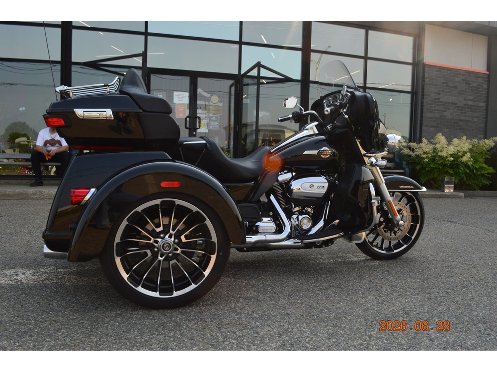 Harley-davidson Flhtcutg Tri Glide Ultra 2025 alt