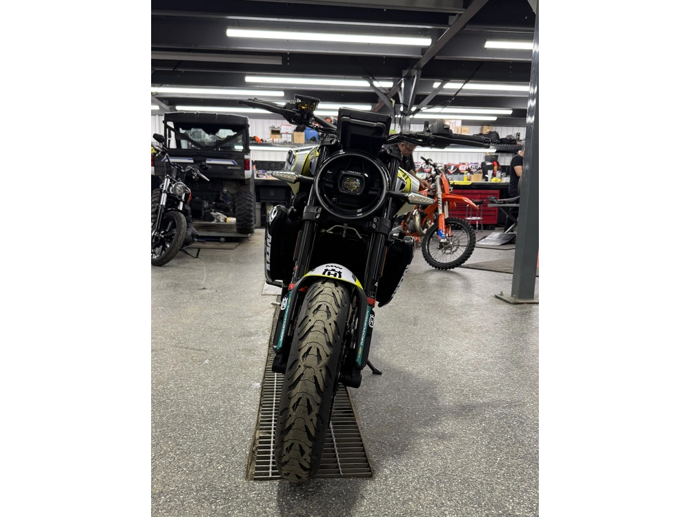 Husqvarna Vitpilen 801 2025 alt