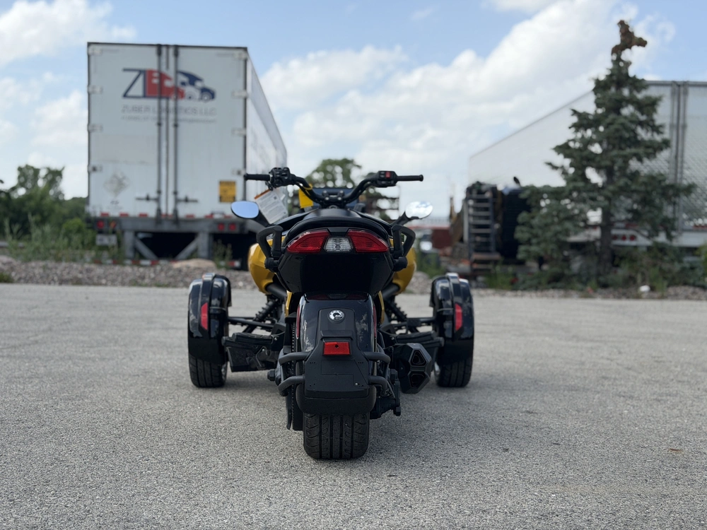 2026 Can-am Spyder F3-s alt