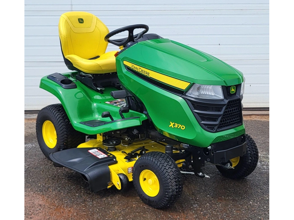 2021 John Deere X370 alt