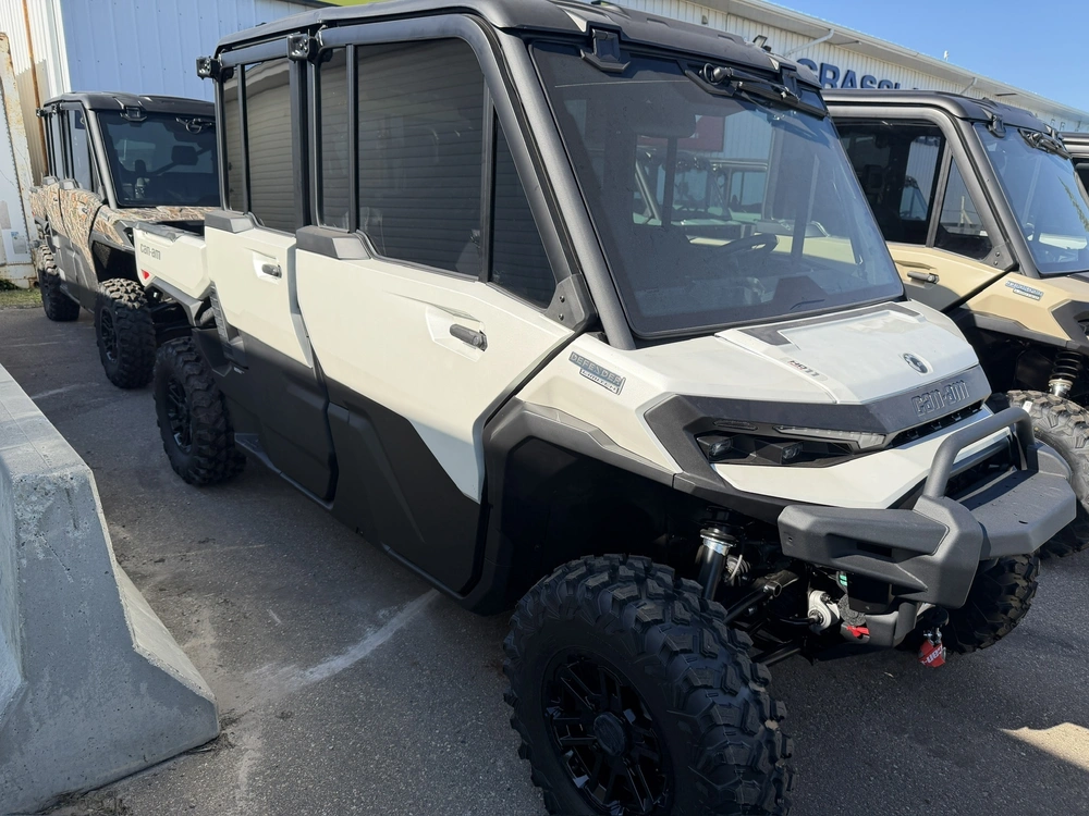 2026 Can-am 6mte Defender Max Ltd 65 Hd11 Wh Hb 26 alt