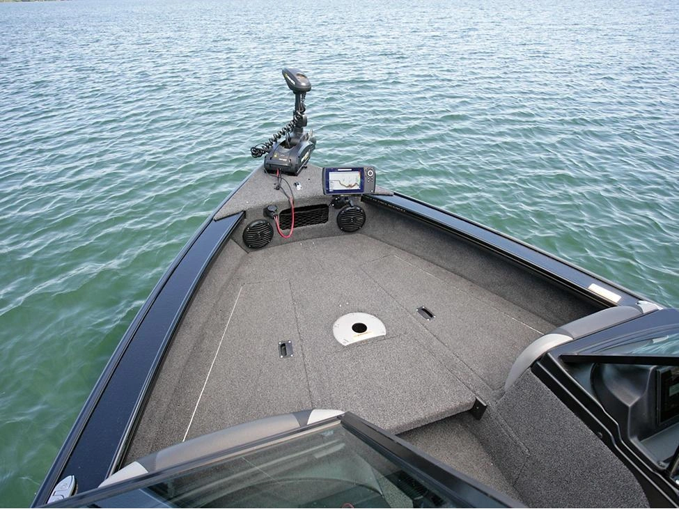 2025 Lund Boat Co 1875 Crossover Xs alt