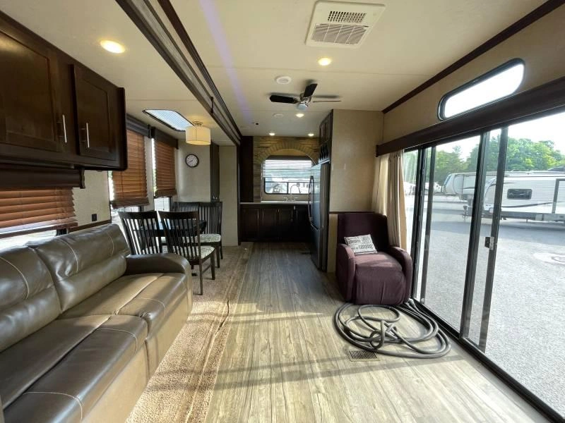 Forest River Cherokee Timberwolf 39fk 2017 alt