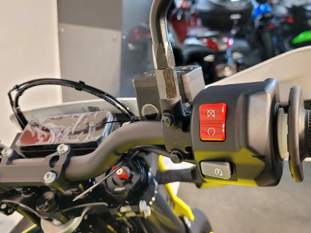 2026 Husqvarna 701 Supermoto *à Partir De 3.99% alt