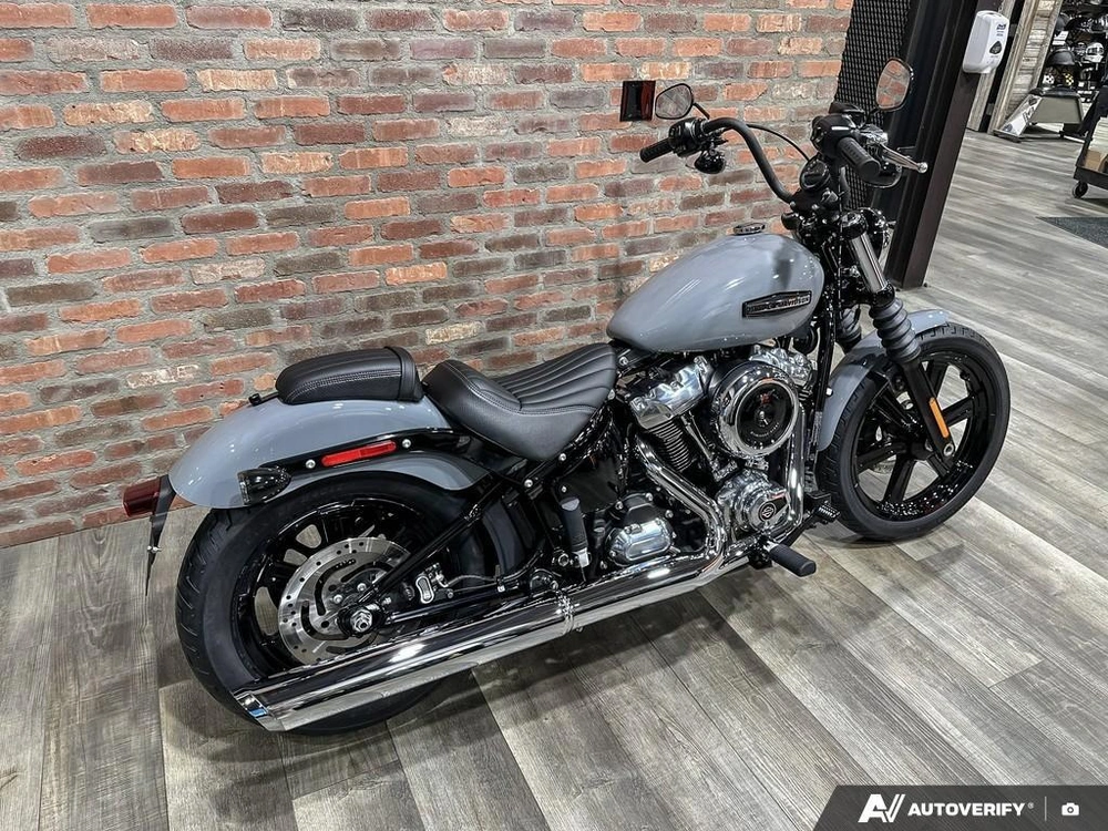 2026 Harley-davidson Street Bob alt
