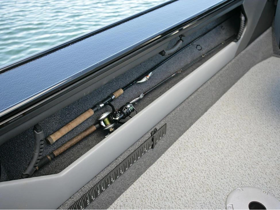 2025 Lund Boat Co 1875 Crossover Xs alt