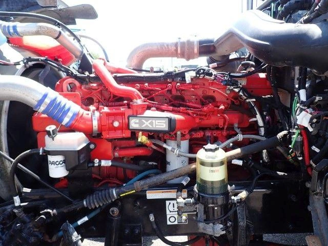 Peterbilt 389 2024