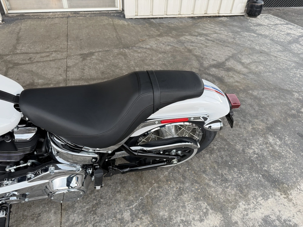 2026 Harley-davidson Super Glide alt