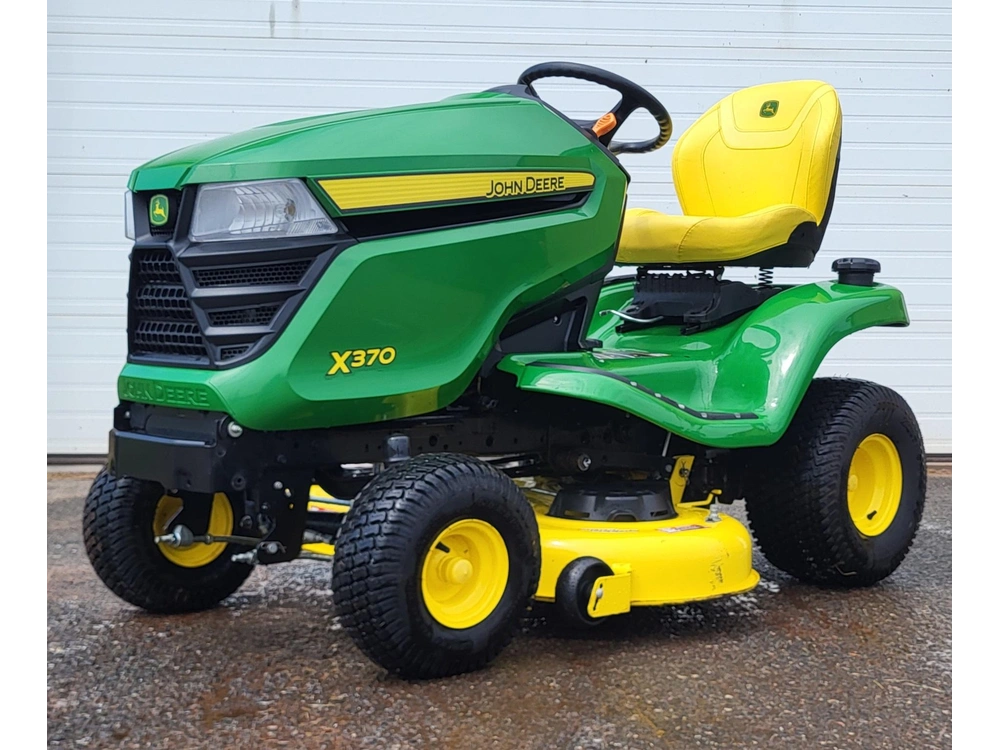 2021 John Deere X370 alt