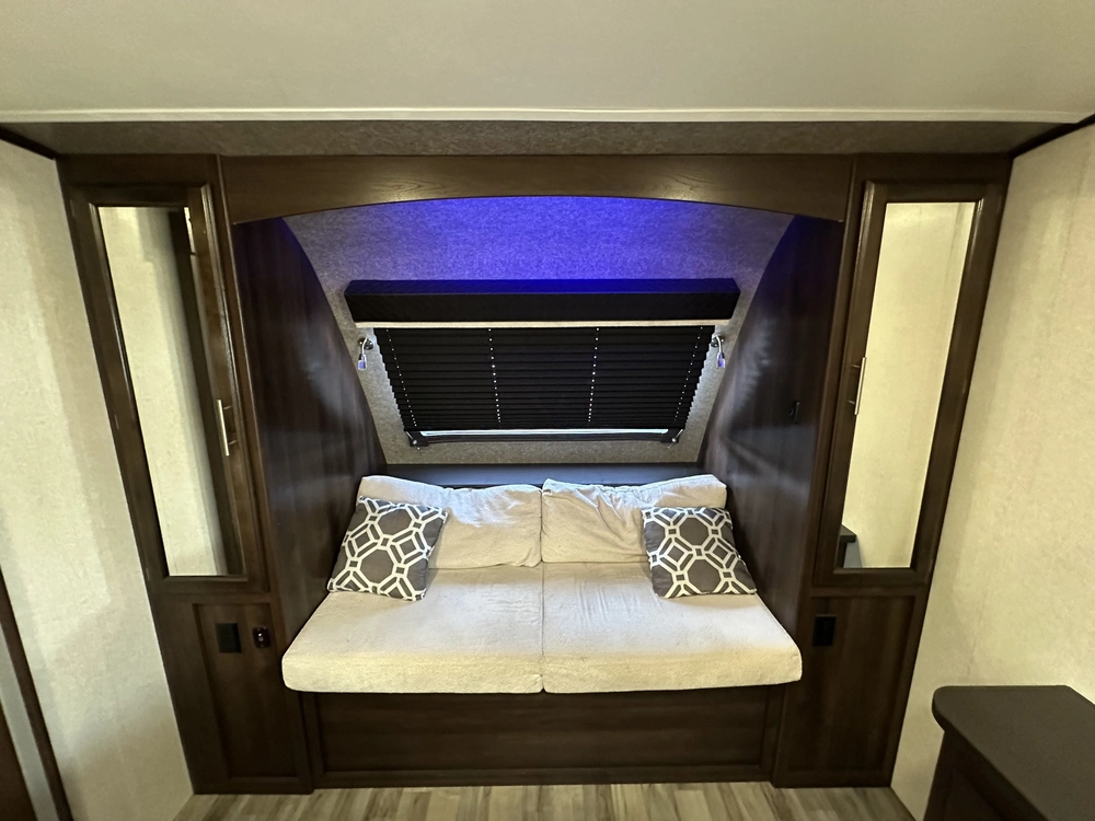 2019 Jayco White Hawk 32bhs alt
