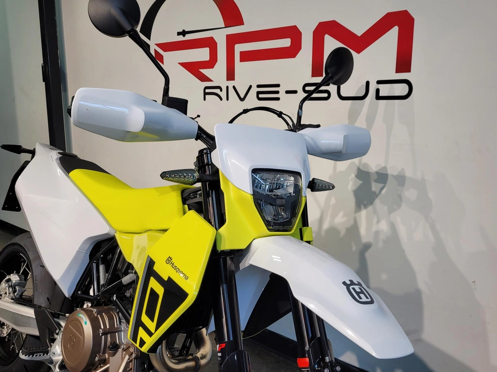 Husqvarna 701 Supermoto *à Partir De 3.99% 2026 alt