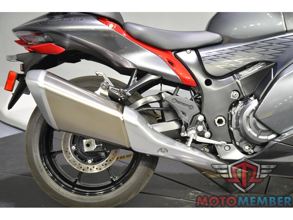 2024 Suzuki Hayabusa alt