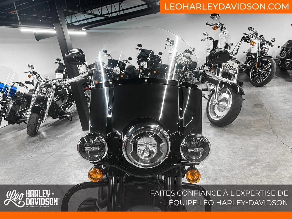 Harley-davidson Flhcs Heritage Classic 2024 alt