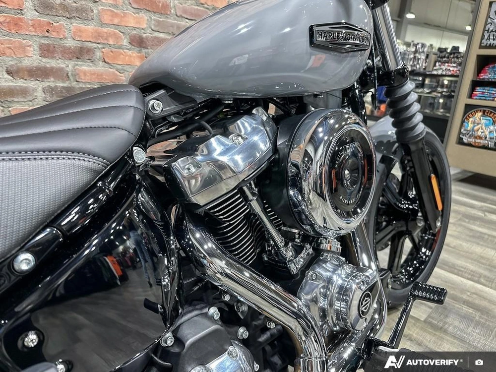 2026 Harley-davidson Street Bob alt