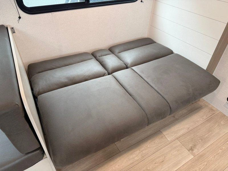 Jayco Jayflight 270bhs 2027 alt