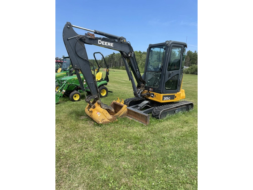 2016 John Deere 35g alt