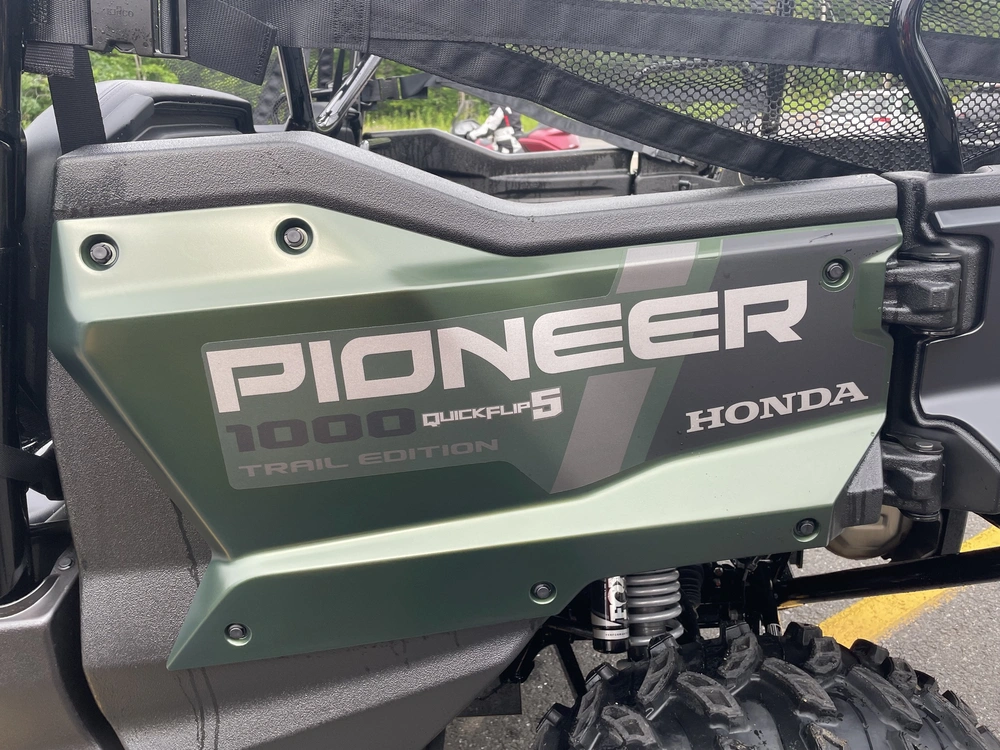 Honda Pioneer 1000 5 Places Edition Trail 2025 alt