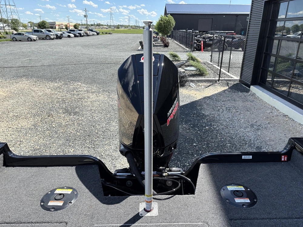 2026 Crestliner 2050 Fish Hawk Wt alt