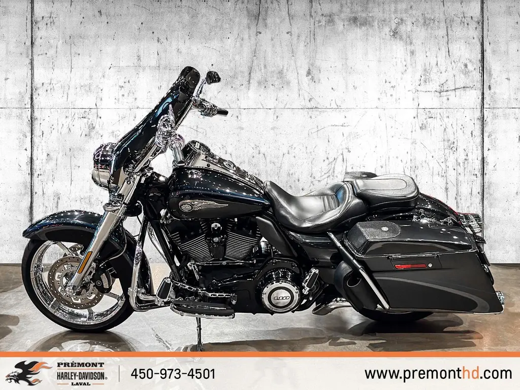 Harley-Davidson CVO-SE ROAD KINGFLHRSE 2013