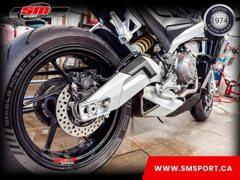 2023 Aprilia Tuono 660 Factory alt
