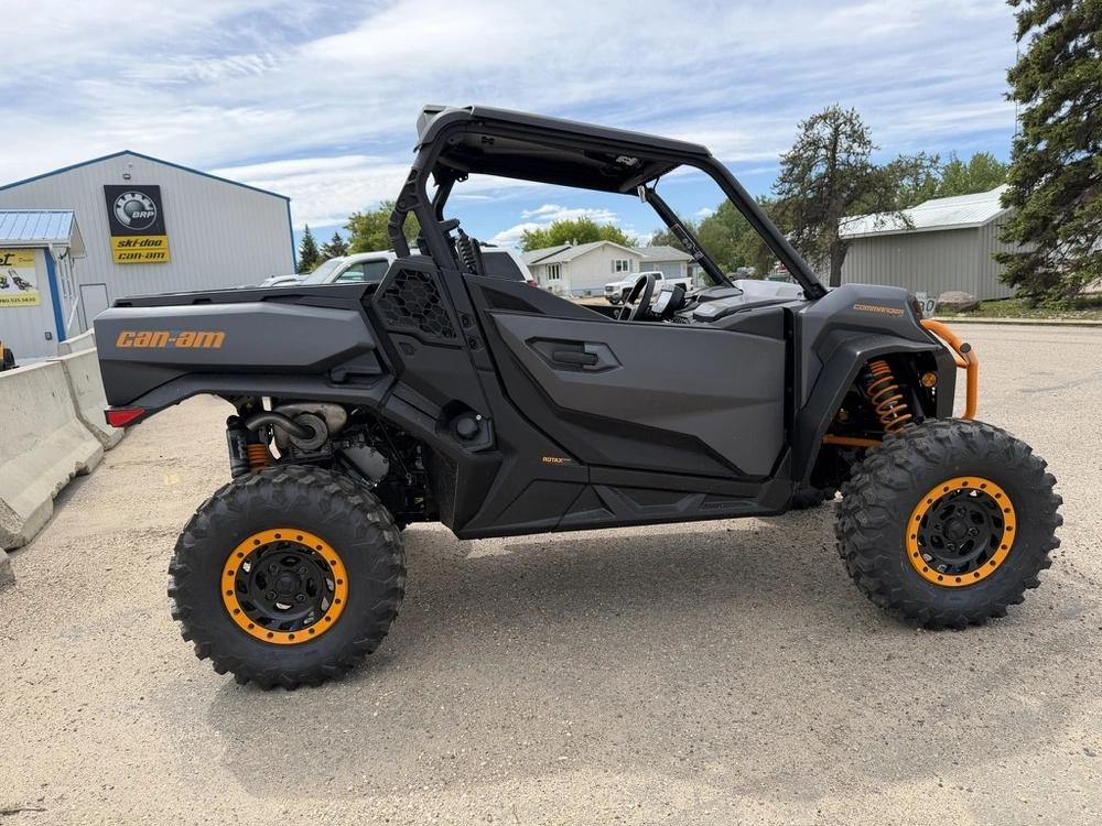 2026 Can-am 6ytb Commander Xtp 1000r alt