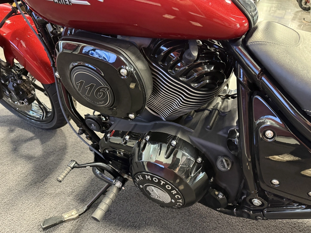 2024 Indian Motorcycle Chief Dark Horse alt