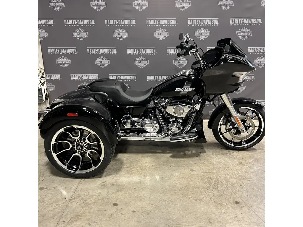 Harley-Davidson ROAD GLIDE 3  2026
