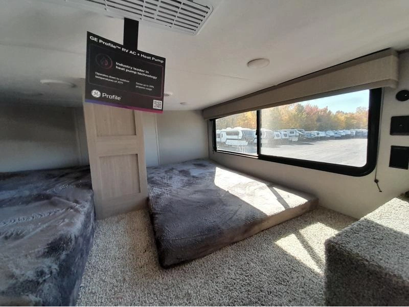 Coachmen Catalina 42 Condo 2027 alt