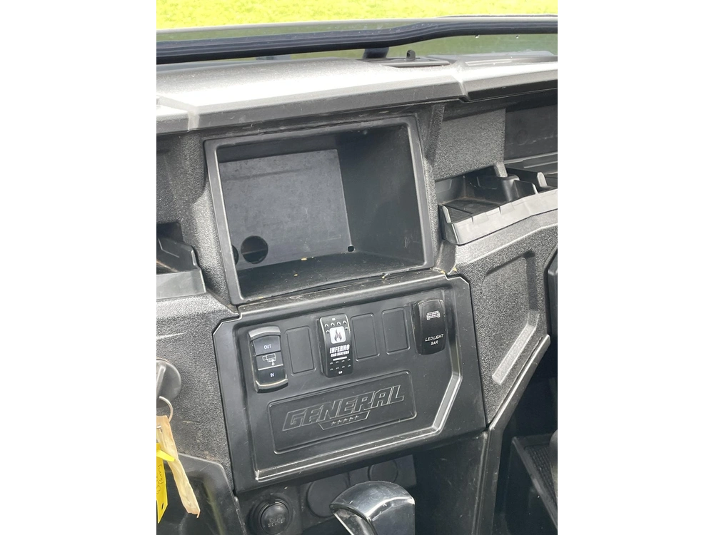 Polaris General 1000 Premium 2022 alt