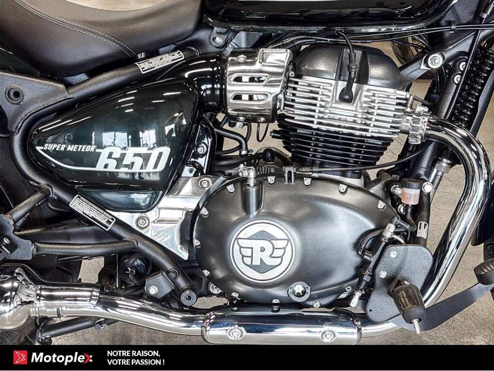 Royal Enfield Super Meteor 650 2024 alt