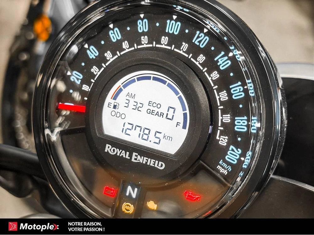 Royal Enfield Super Meteor 650 2024 alt