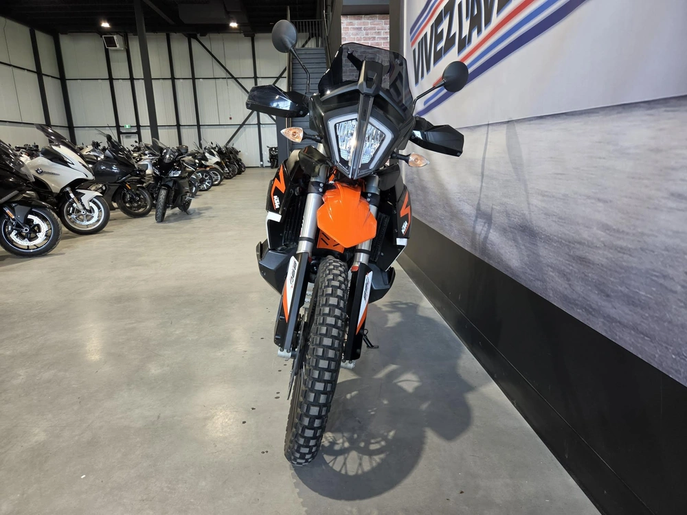 Ktm Adventure R 890 2021 alt