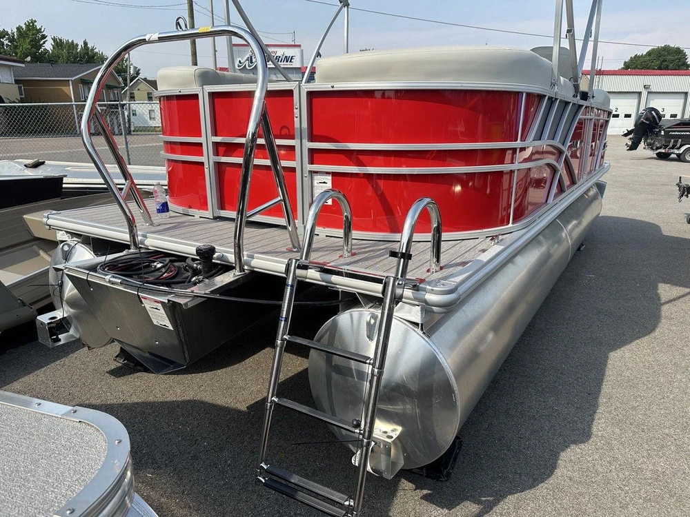 Sylvan Mirage 822 Lz 2026 alt