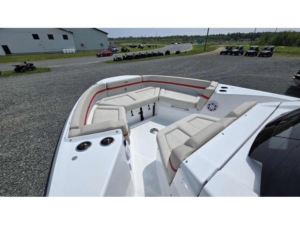 2026 Wellcraft 28 T-top alt