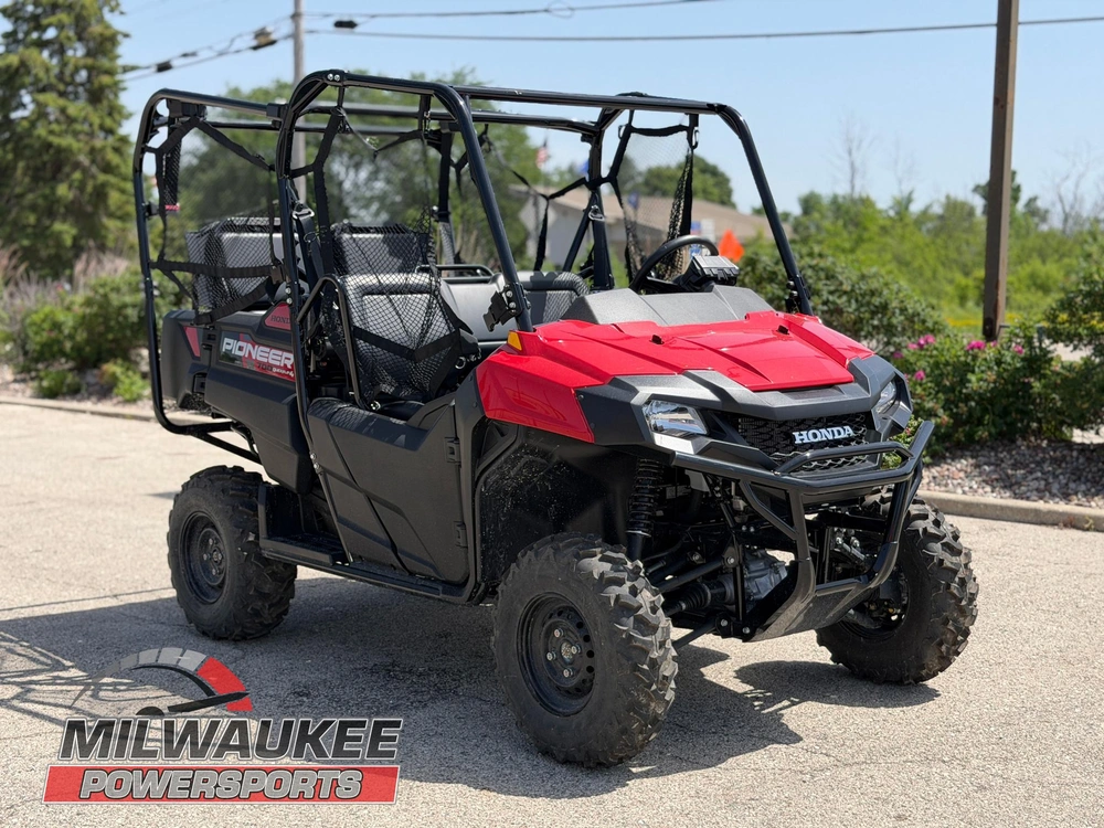 2026 Honda Pioneer 700-4 alt