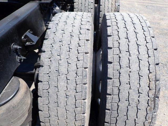 Peterbilt 389 2024