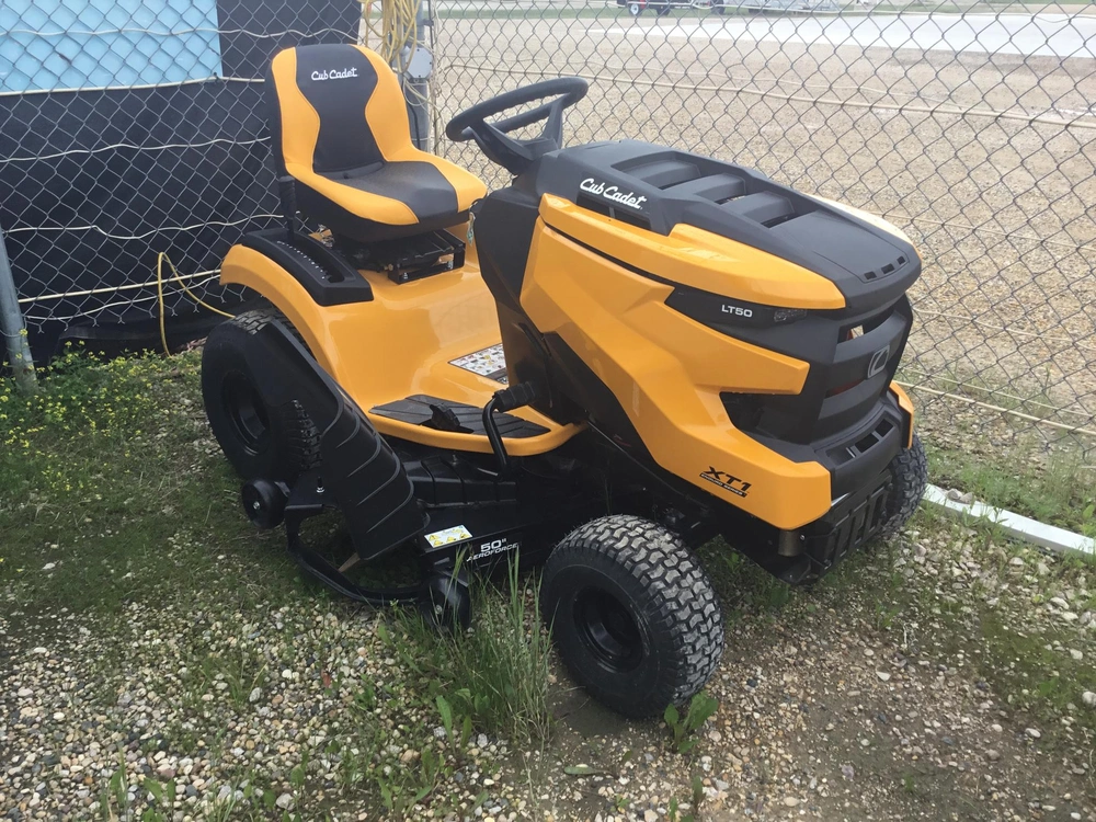 2026 Cub Cadet Xt1 Euduro Series™ Xt1 Lt50 Fab alt