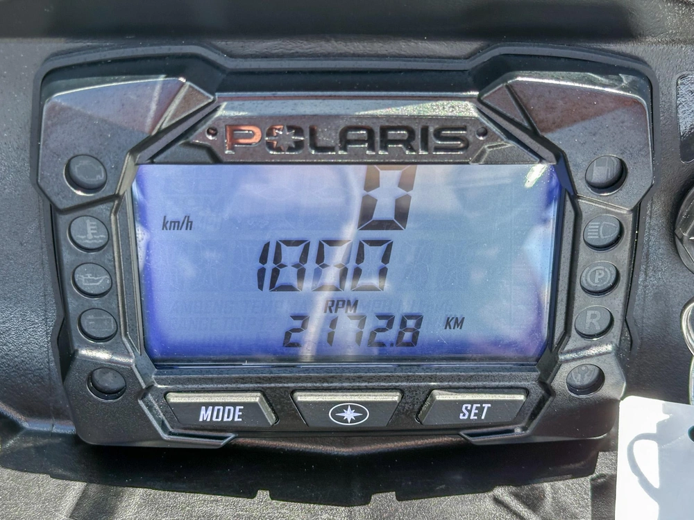 2025 Polaris Lxt 550 alt